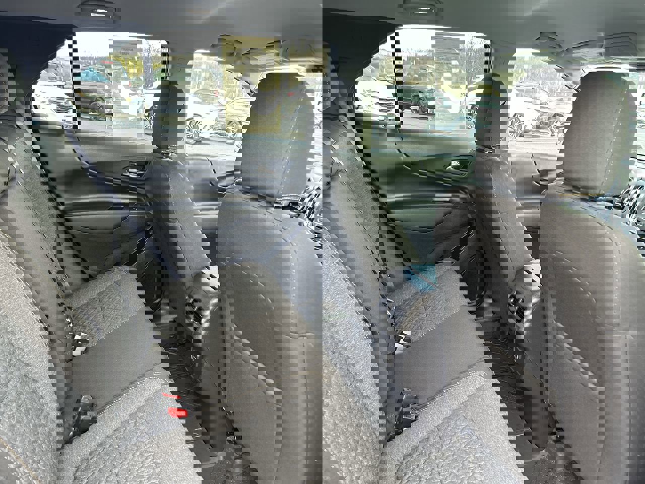 Used 2024 Chevrolet Equinox LT image 18