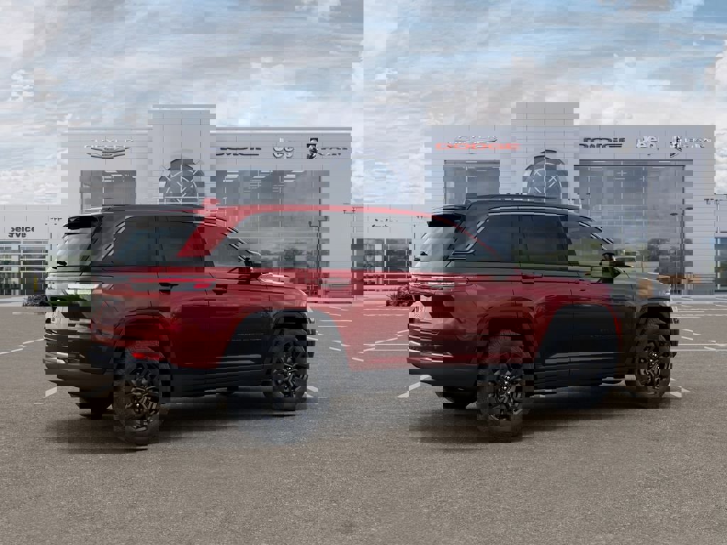 New 2026 Jeep Grand Cherokee Altitude AWD/4WD image 4