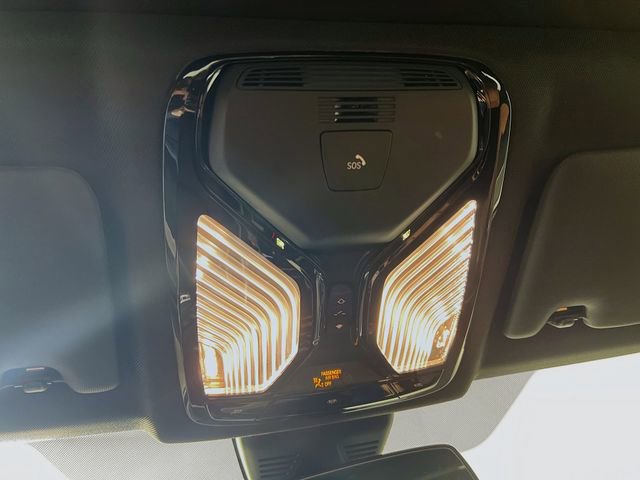 Used 2024 BMW 330i xDrive Sedan w/ Premium Package image 19