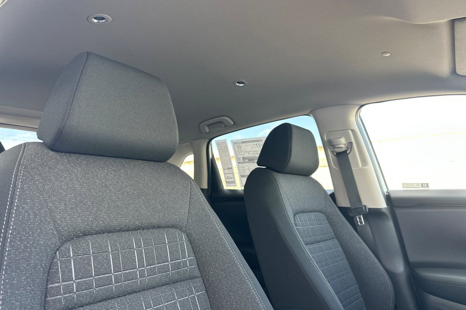 New 2027 Honda HR-V LX image 17