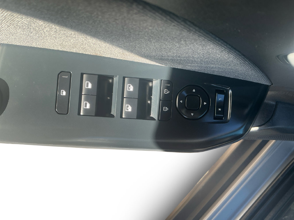 Used 2025 Kia K4 EX FWD image 16