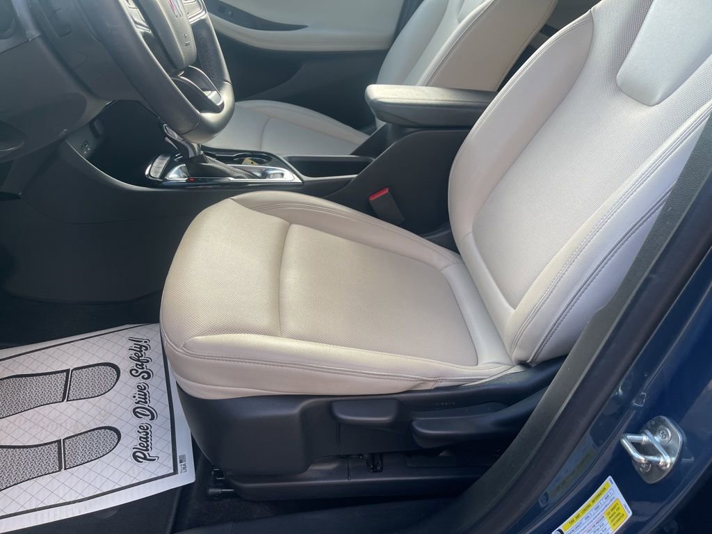 Certified 2024 Buick Encore GX Sport Touring image 22