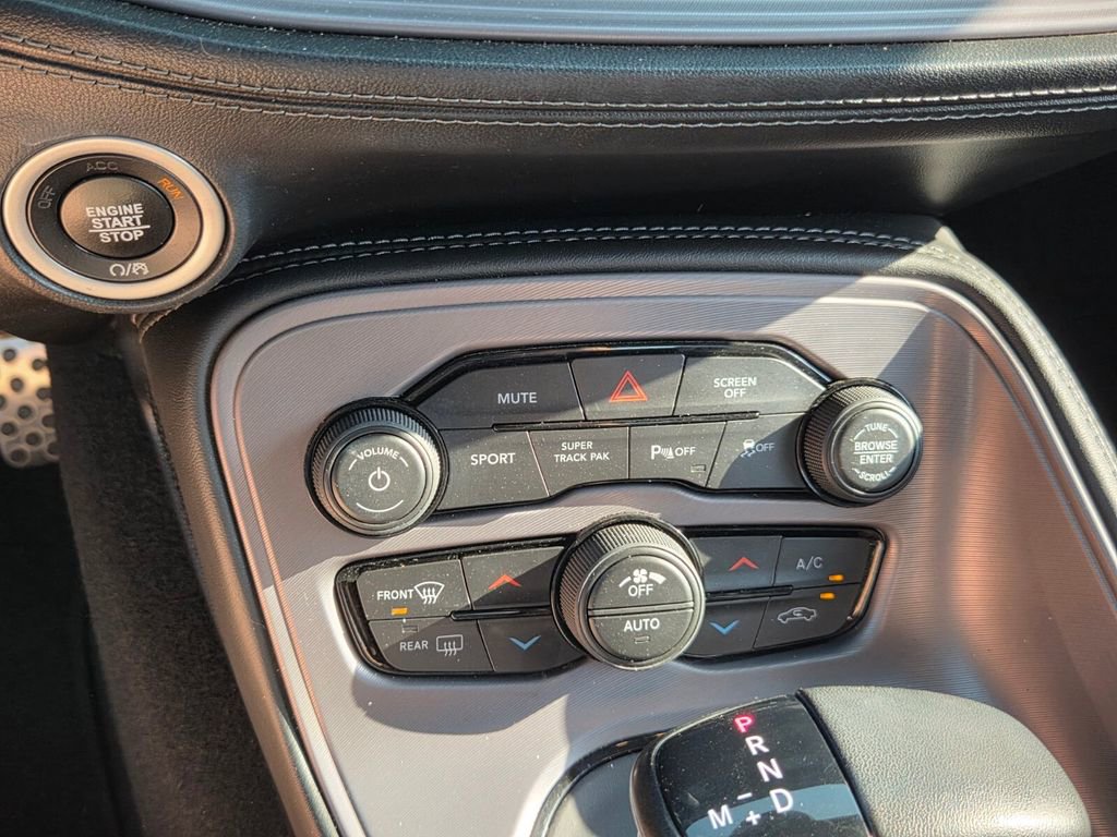 Used 2023 Dodge Challenger R/T w/ Plus Package image 17