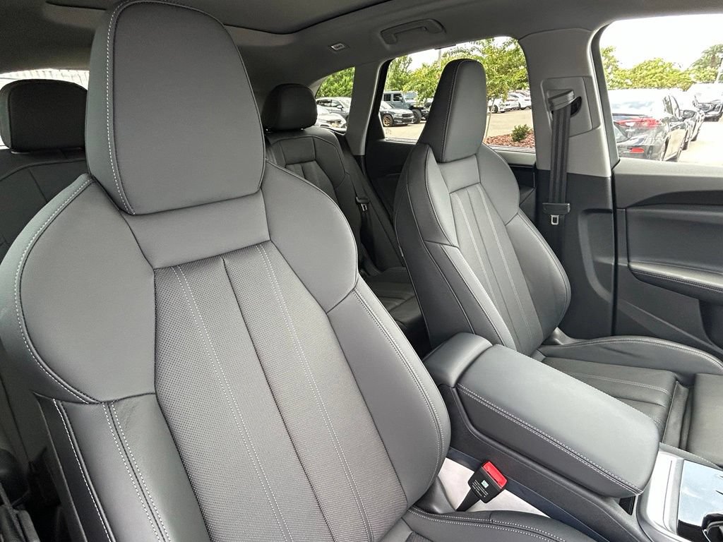Certified 2025 Audi Q5 Prestige AWD/4WD image 35