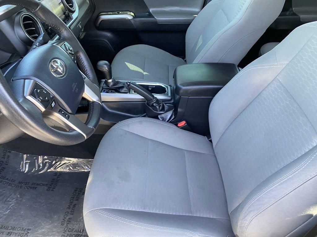 Certified 2018 Toyota Tacoma SR5 RWD image 22