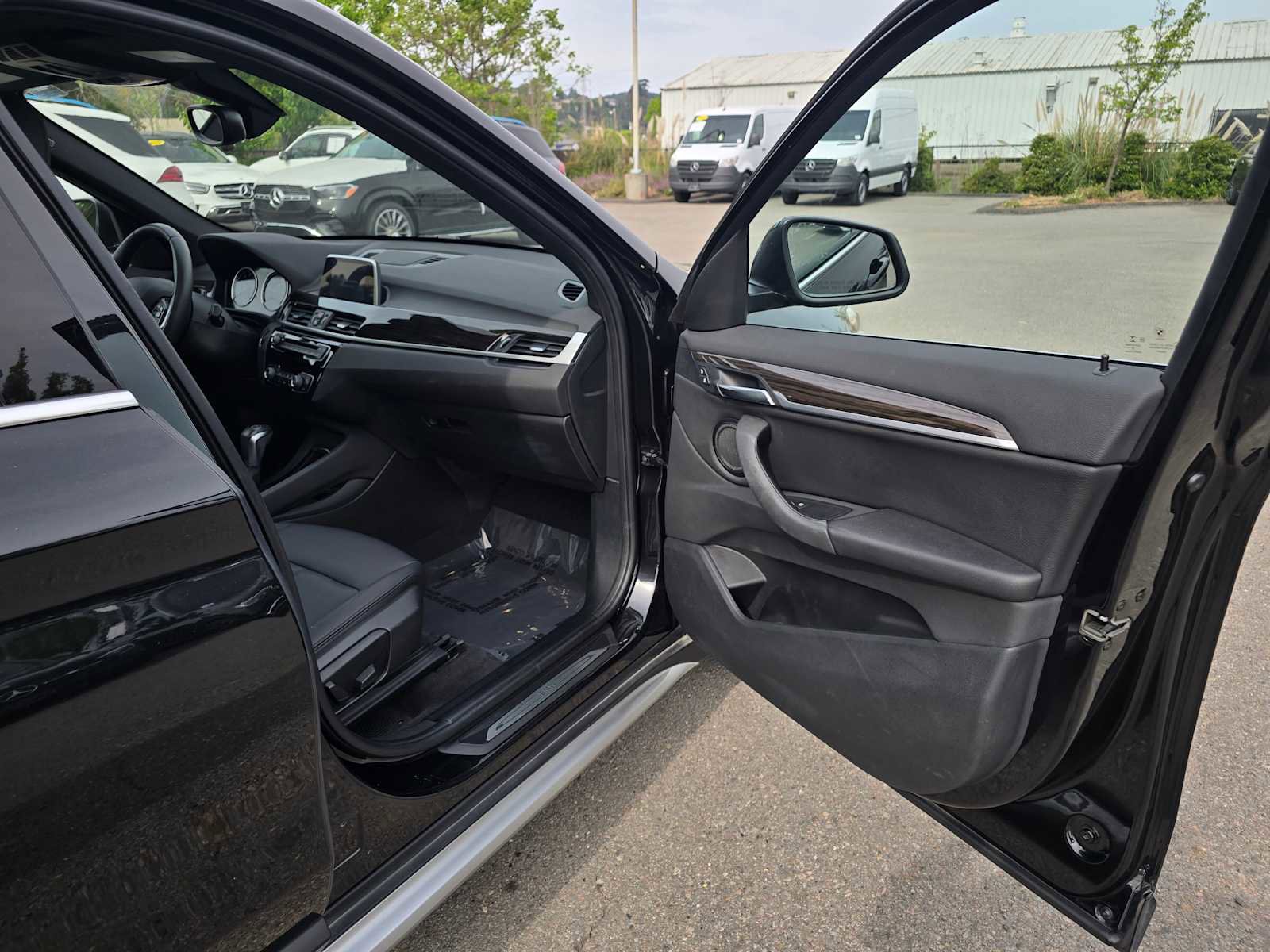 Used 2018 BMW X1 xDrive28i w/ Convenience Package image 12