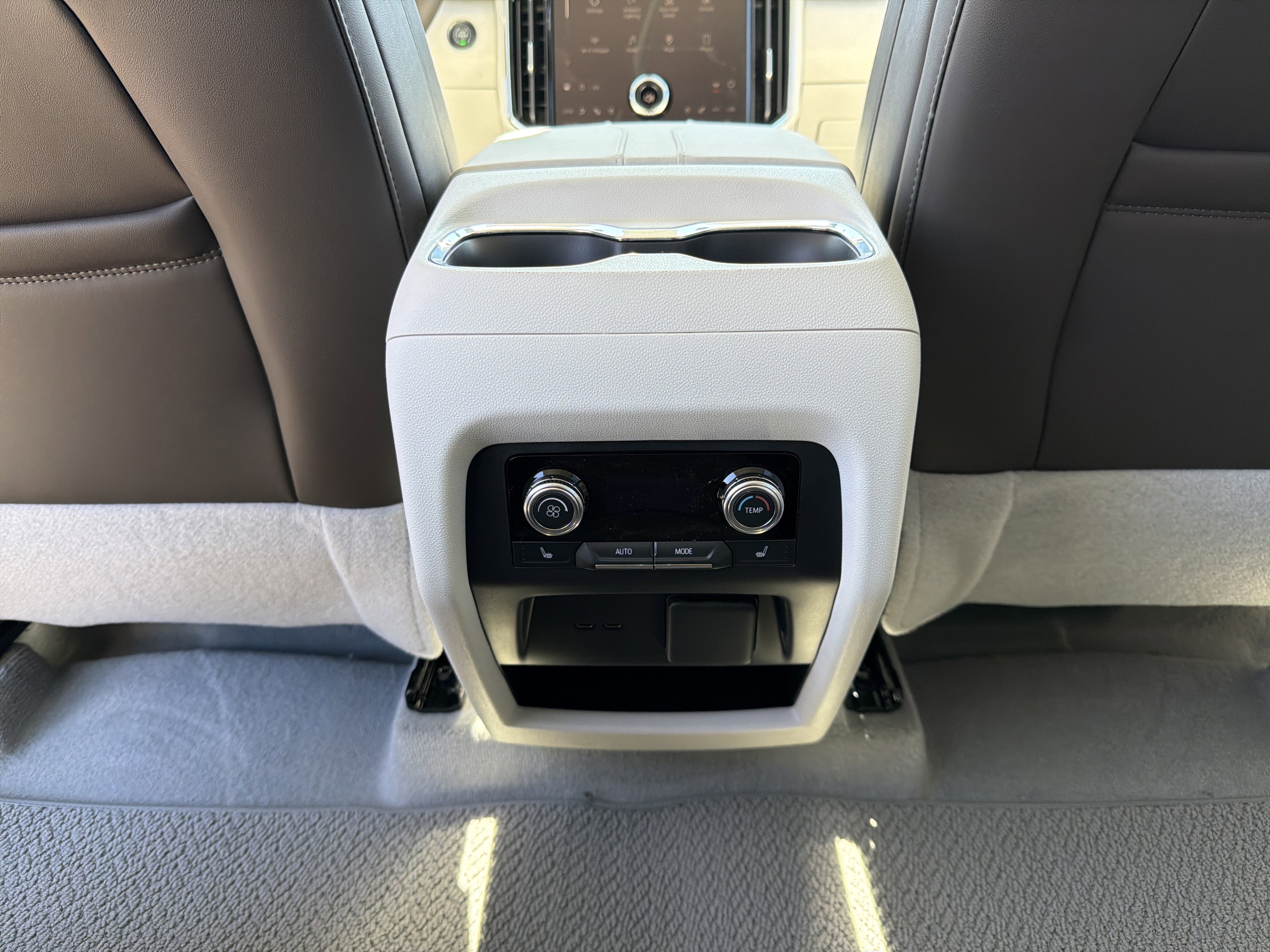 New 2026 GMC Acadia Denali w/ Super Cruise Package image 27