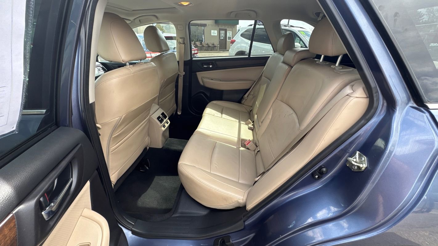 Used 2017 Subaru Outback 2.5i Limited AWD/4WD image 22