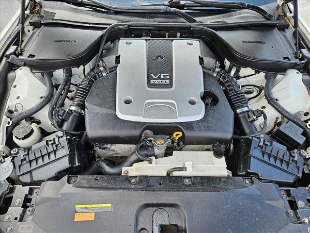 Used 2013 INFINITI G37 Convertible w/ Premium Pkg RWD image 21