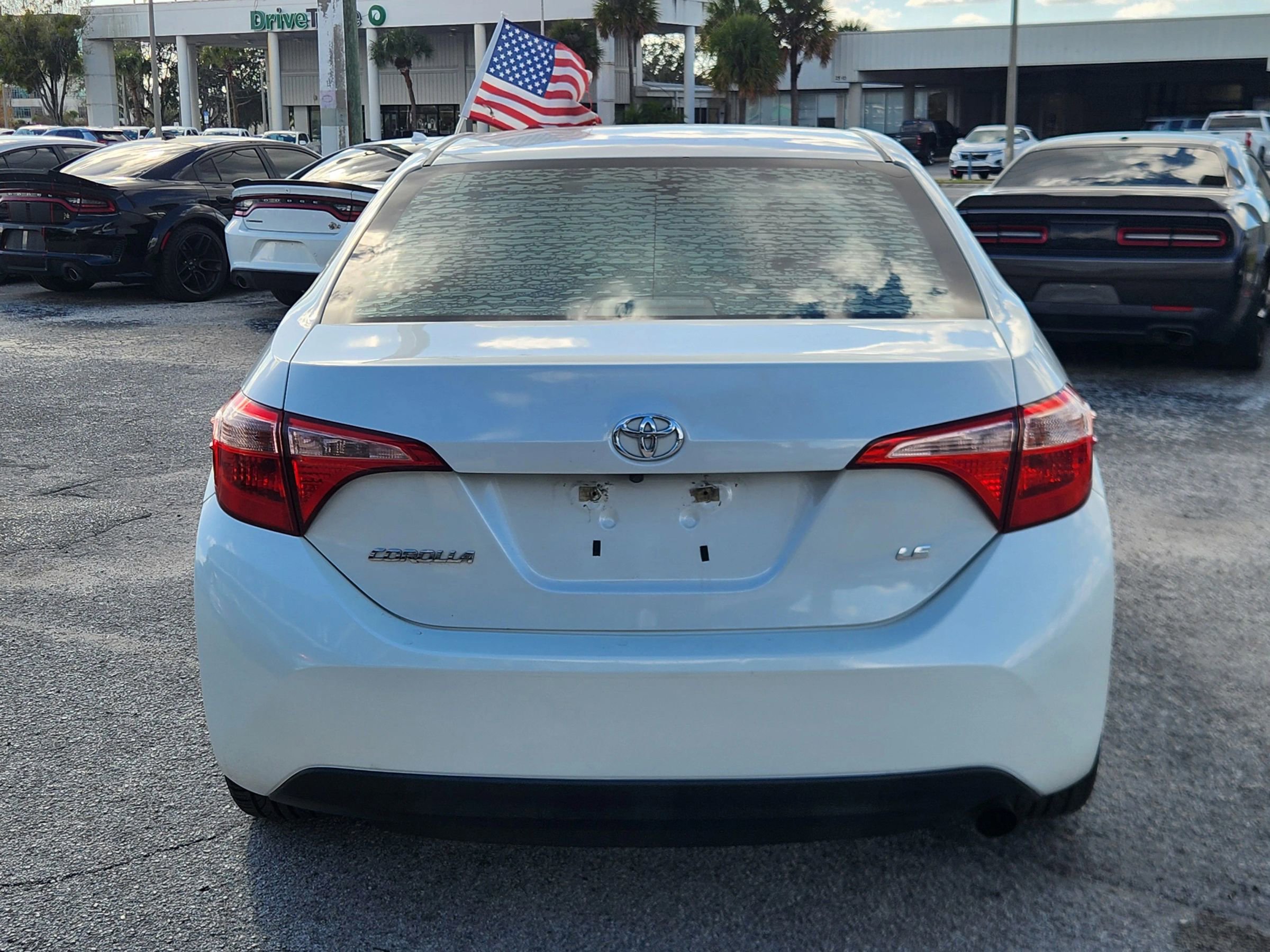 Used 2019 Toyota Corolla LE FWD image 7