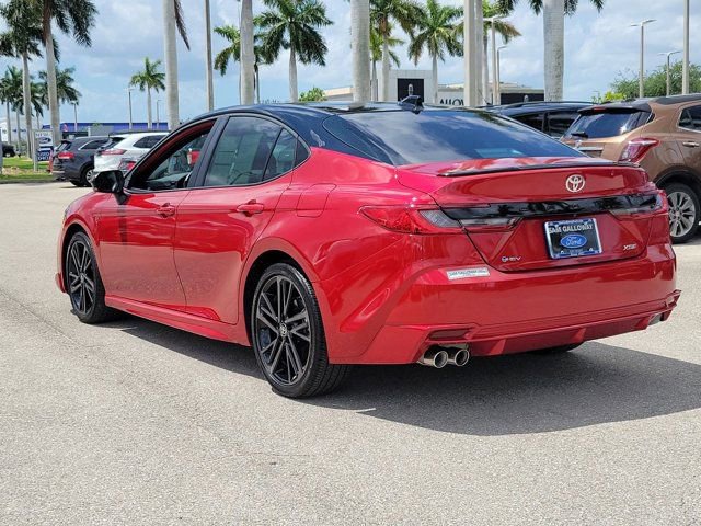 Used 2025 Toyota Camry XSE FWD image 4
