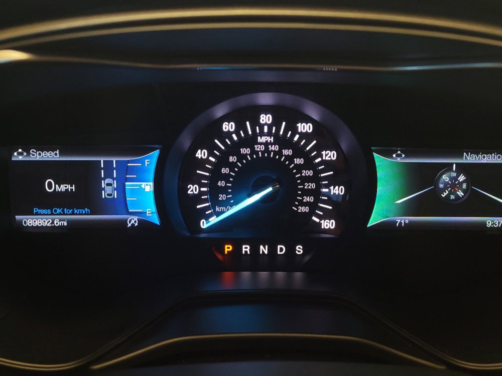 Used 2019 Ford Fusion SE FWD image 23