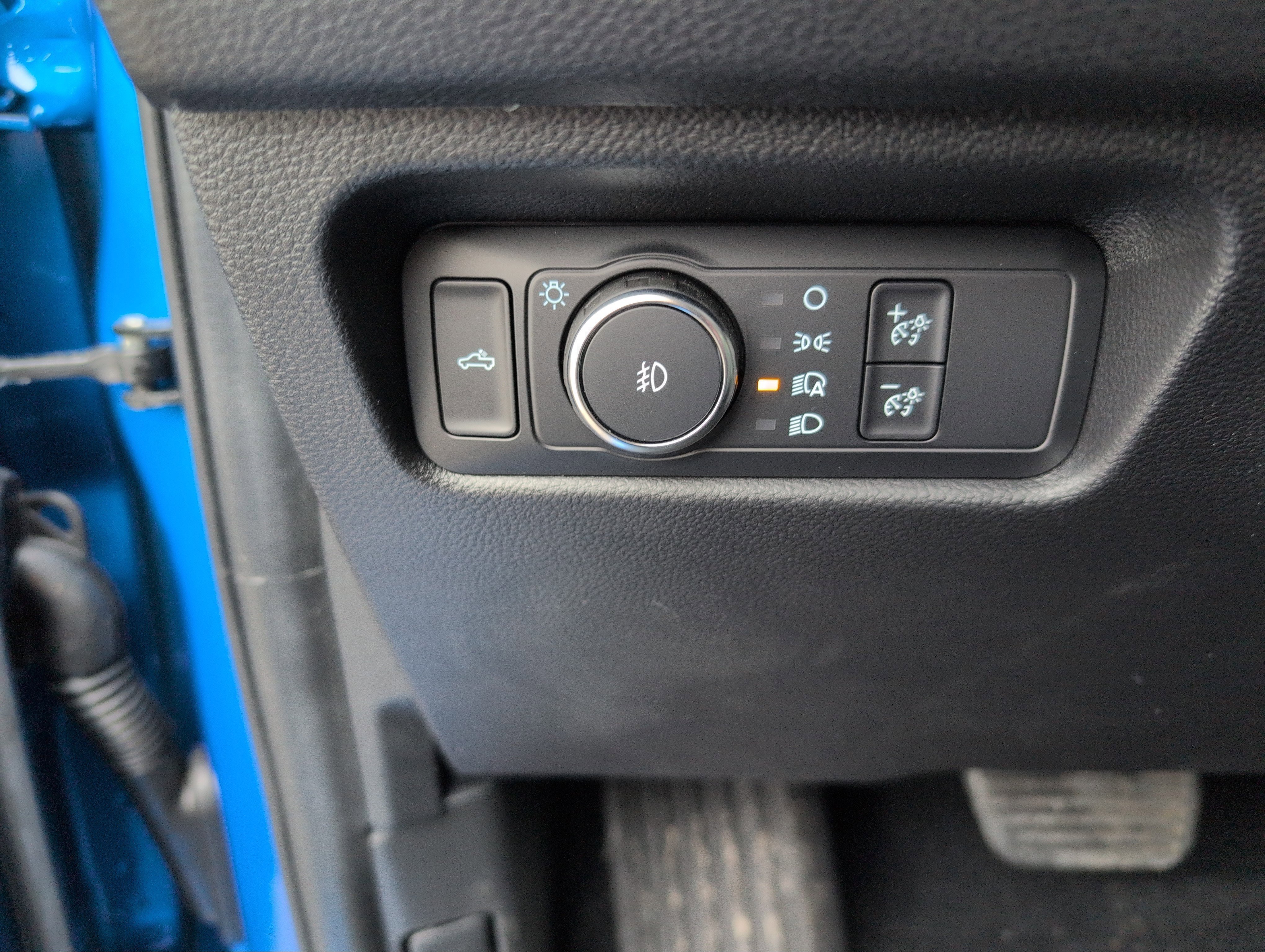 Used 2025 Ford Ranger XLT w/ Trailer Tow Package image 14