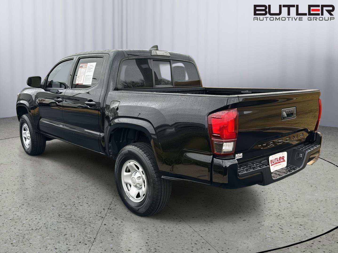 Used 2021 Toyota Tacoma SR w/ SR Convenience Package image 3