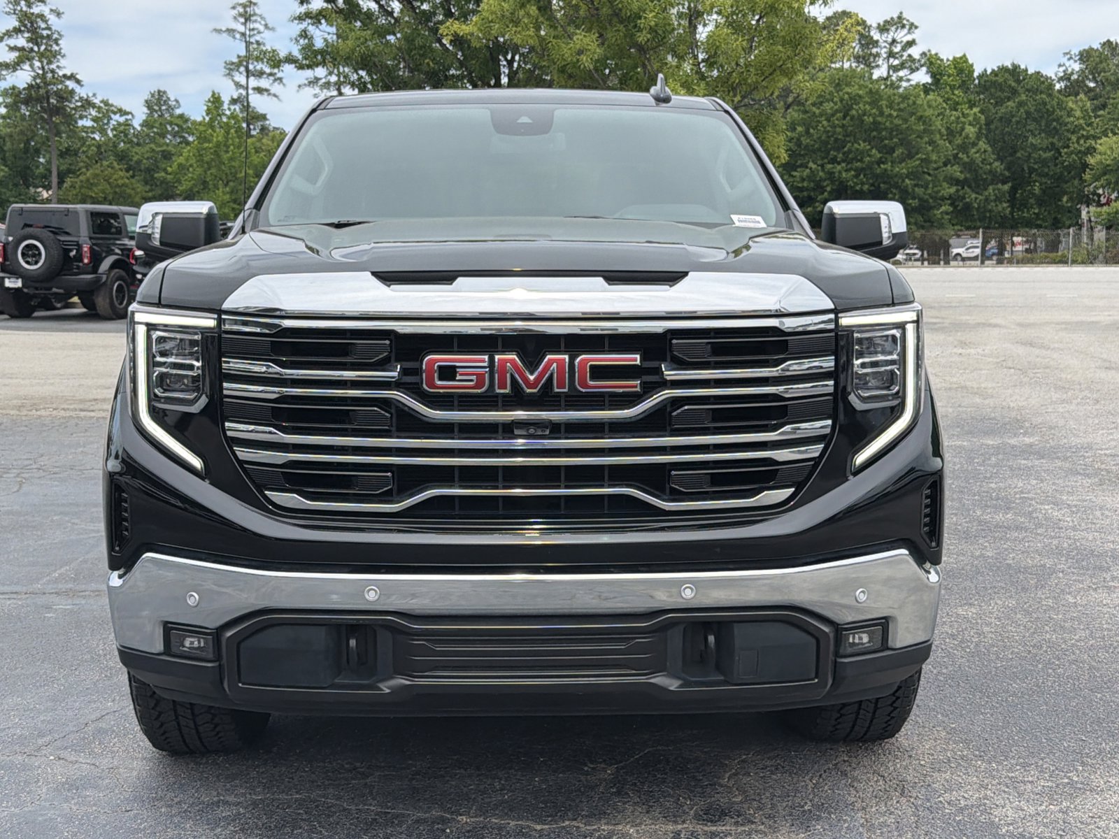 Used 2024 GMC Sierra 1500 SLT w/ SLT Premium Plus Package AWD/4WD image 6
