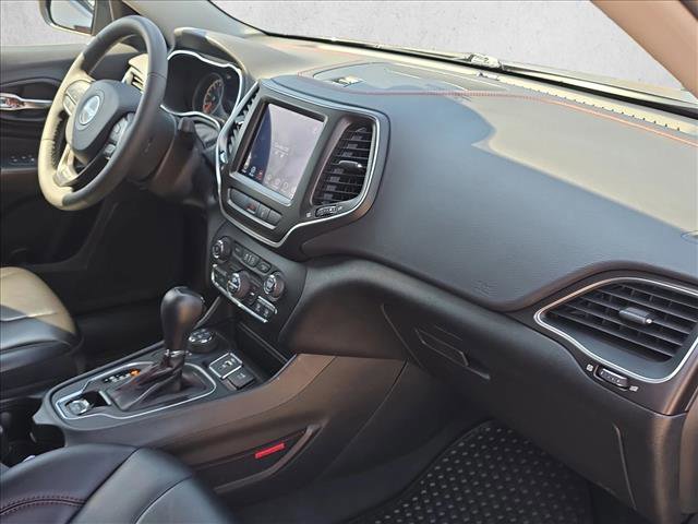 Used 2022 Jeep Cherokee Trailhawk w/ Comfort/Convenience Group image 21