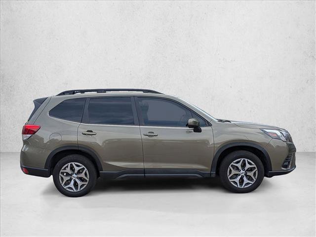 Used 2024 Subaru Forester Premium AWD/4WD image 4