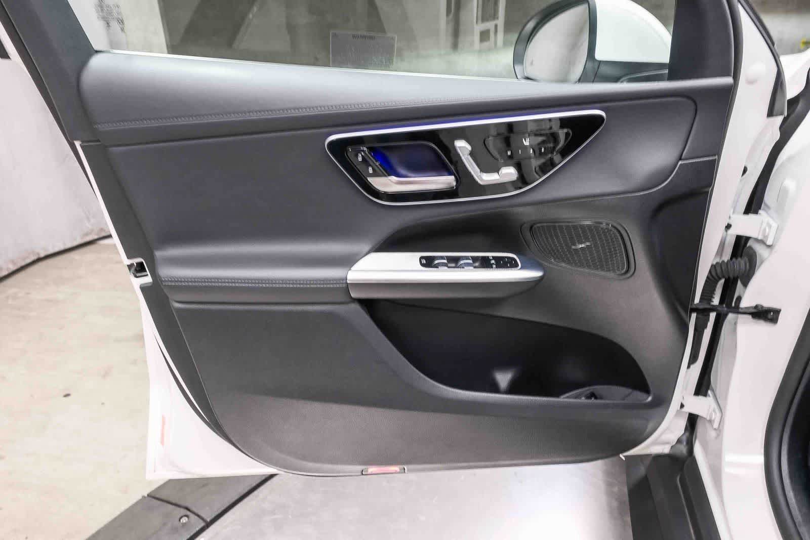 Certified 2025 Mercedes-Benz GLC 350e 4MATIC image 23