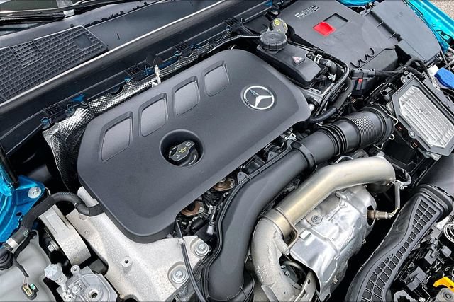 Used 2025 Mercedes-Benz CLA 250 image 32