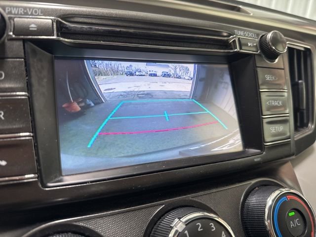 Used 2015 Toyota RAV4 LE FWD image 18