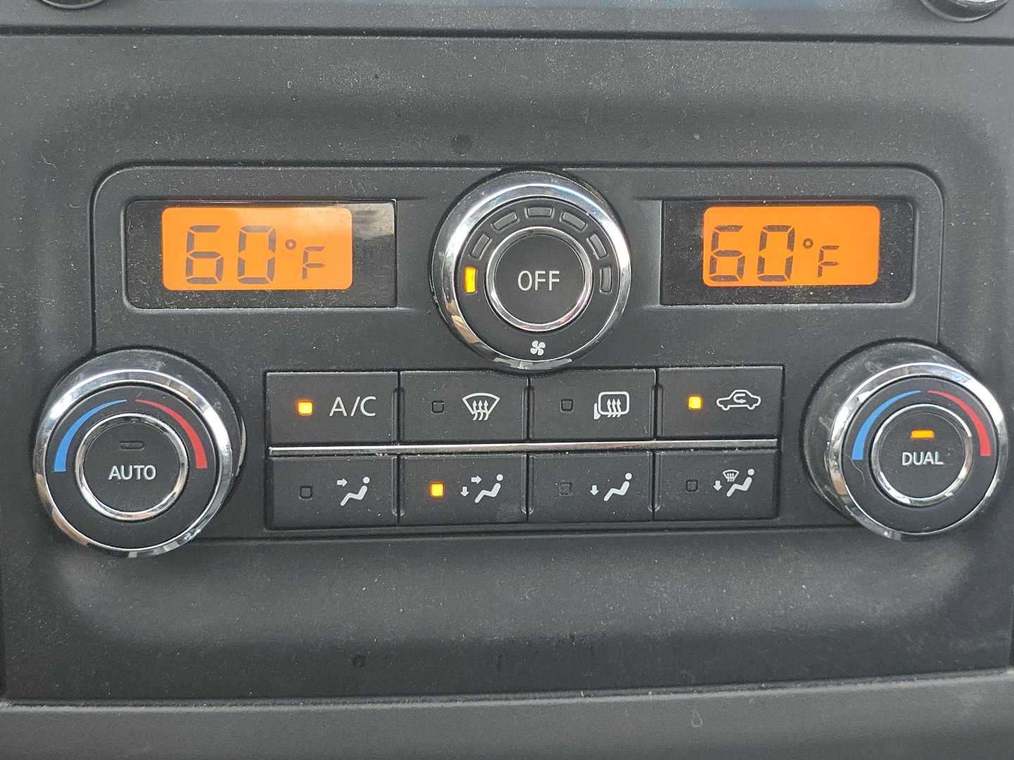 Used 2019 Nissan Frontier SL RWD image 28