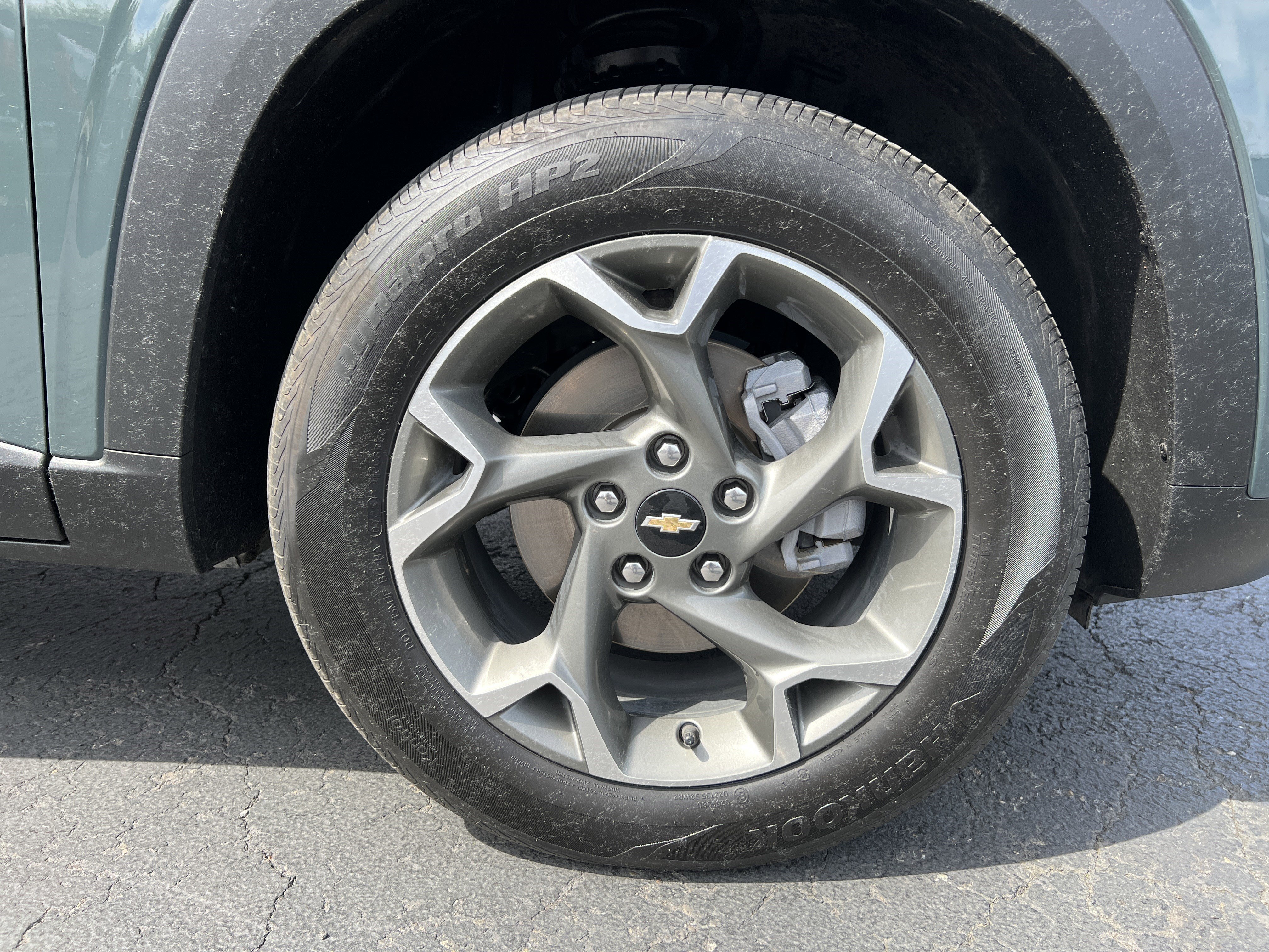 Used 2025 Chevrolet Trax LT FWD image 10