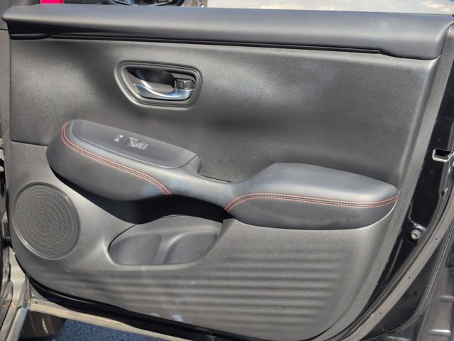 Used 2025 Honda HR-V Sport image 29