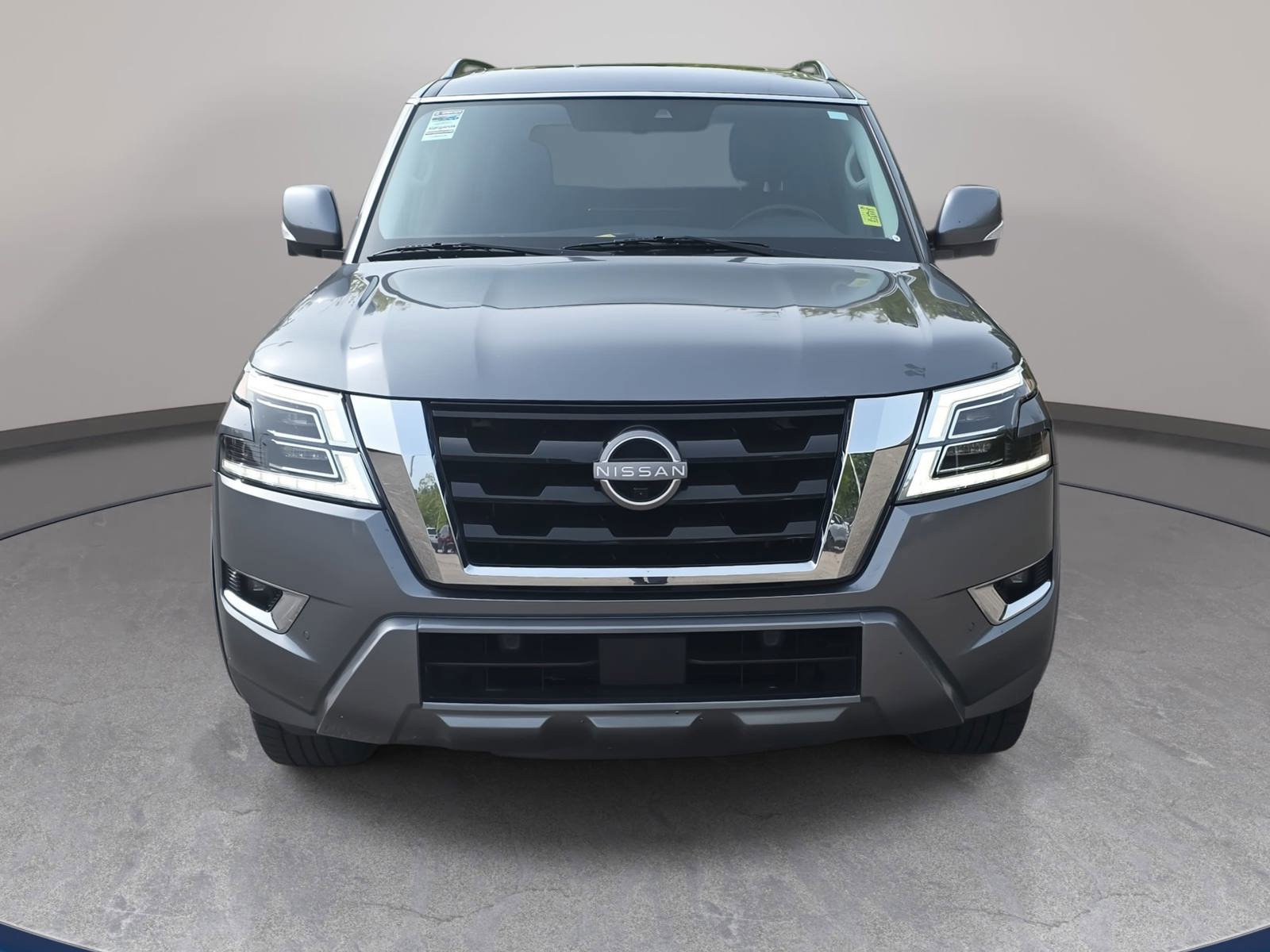 Used 2021 Nissan Armada SL w/ Captain's Chairs Package AWD/4WD image 2