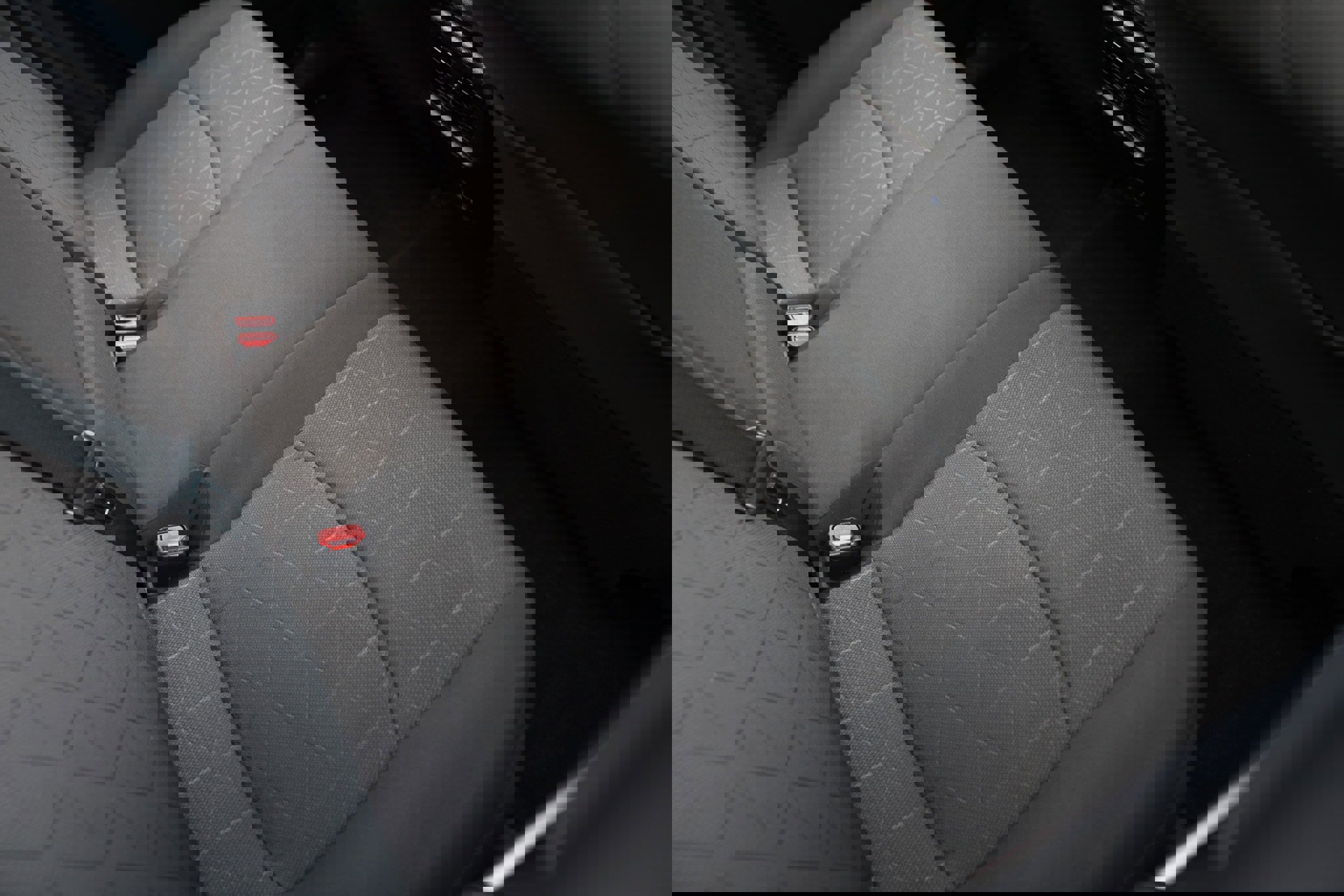 Used 2022 Toyota RAV4 XLE image 16