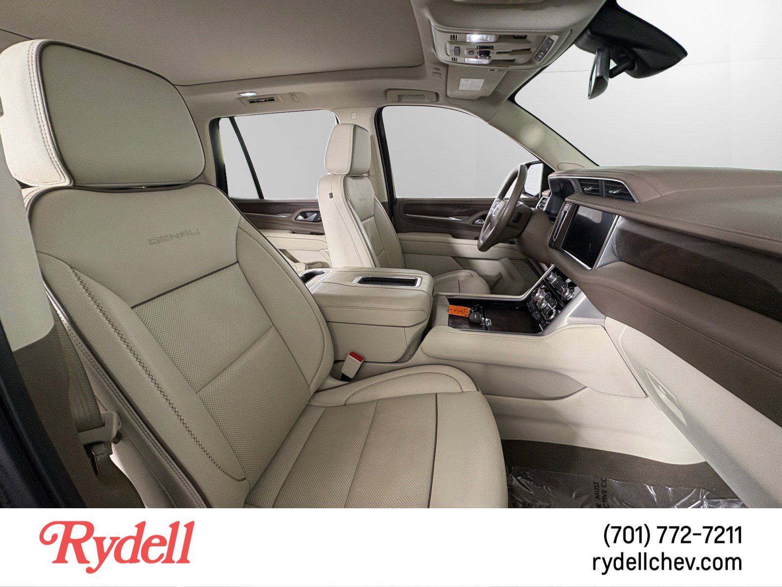 Used 2021 GMC Yukon Denali w/ Max Trailering Package AWD/4WD image 17