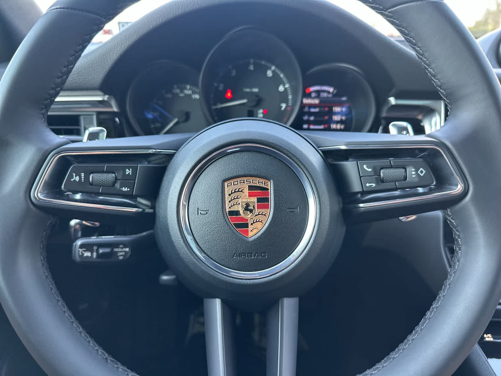 New 2026 Porsche Macan AWD/4WD image 25