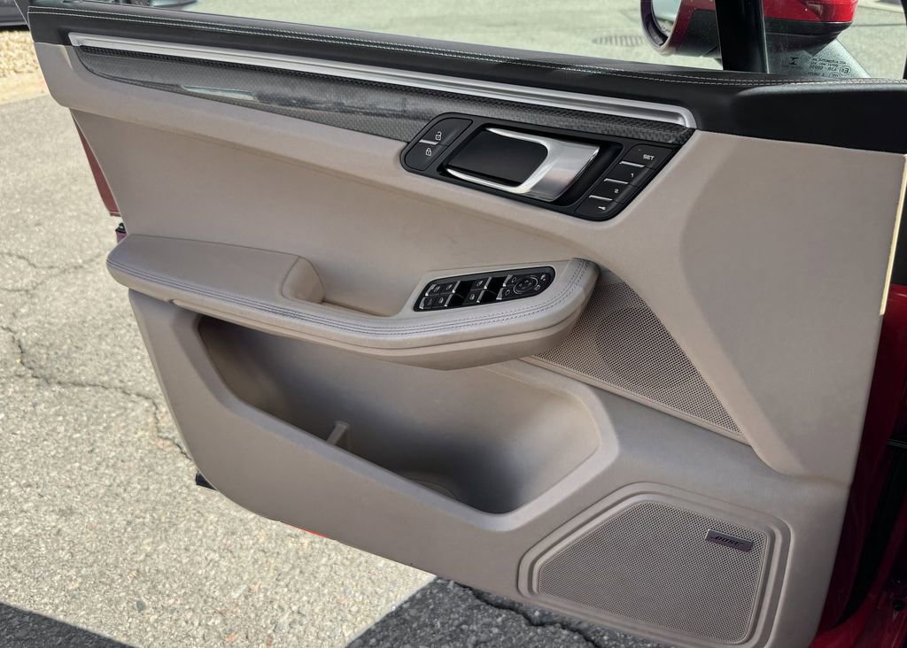 Used 2020 Porsche Macan GTS image 13