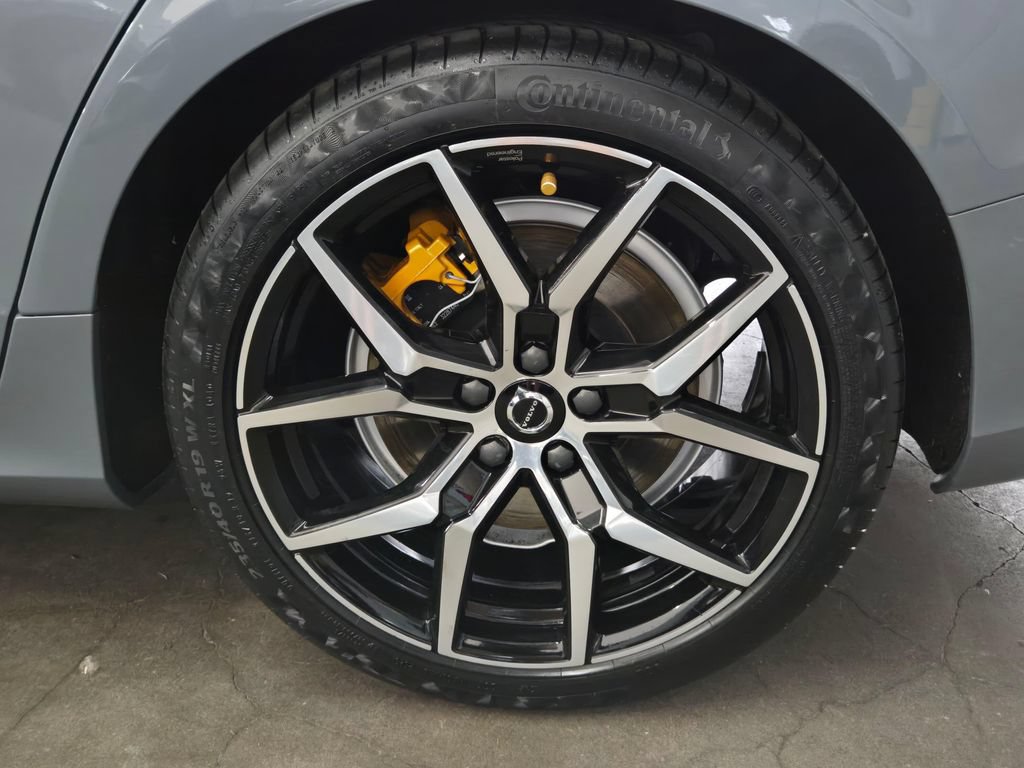 Certified 2022 Volvo S60 T8 Polestar w/ Protection Package Premier AWD/4WD image 9