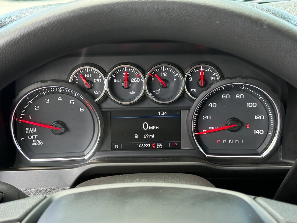 Used 2020 Chevrolet Silverado 1500 RST w/ RST Value Package AWD/4WD image 17