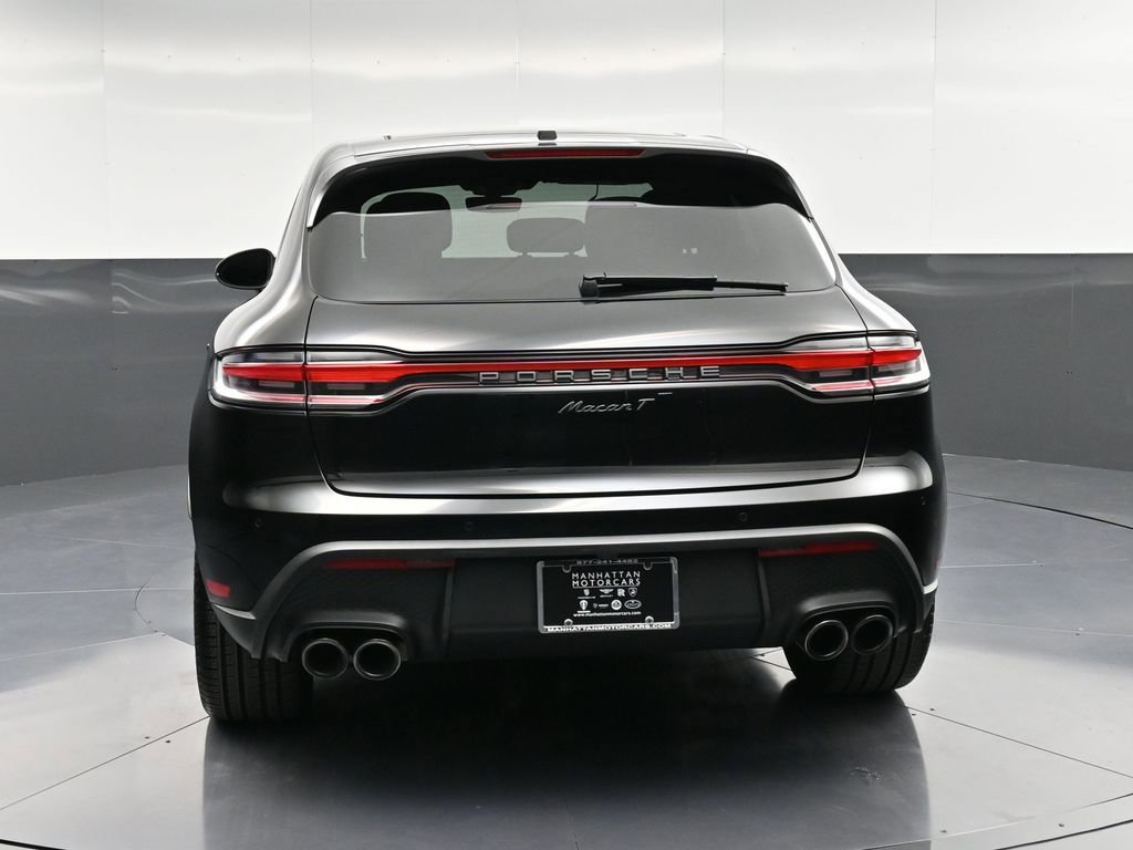 Certified 2024 Porsche Macan Turbo image 7