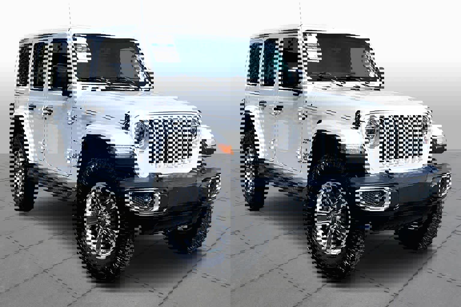 Used 2018 Jeep Wrangler Unlimited Sahara image 2