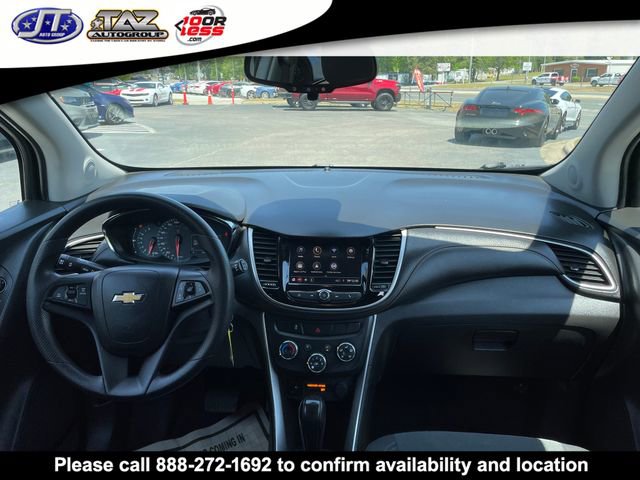 Used 2022 Chevrolet Trax LS w/ Tint and Cruise Package FWD image 13