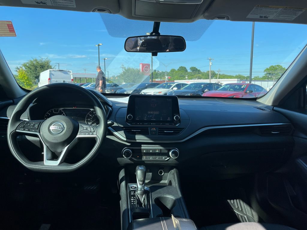 Used 2020 Nissan Altima 2.5 S FWD image 22