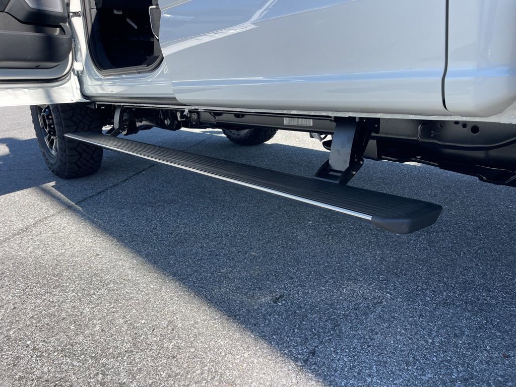 New 2026 Ford F350 Platinum w/ Tremor Off-Road Package image 21