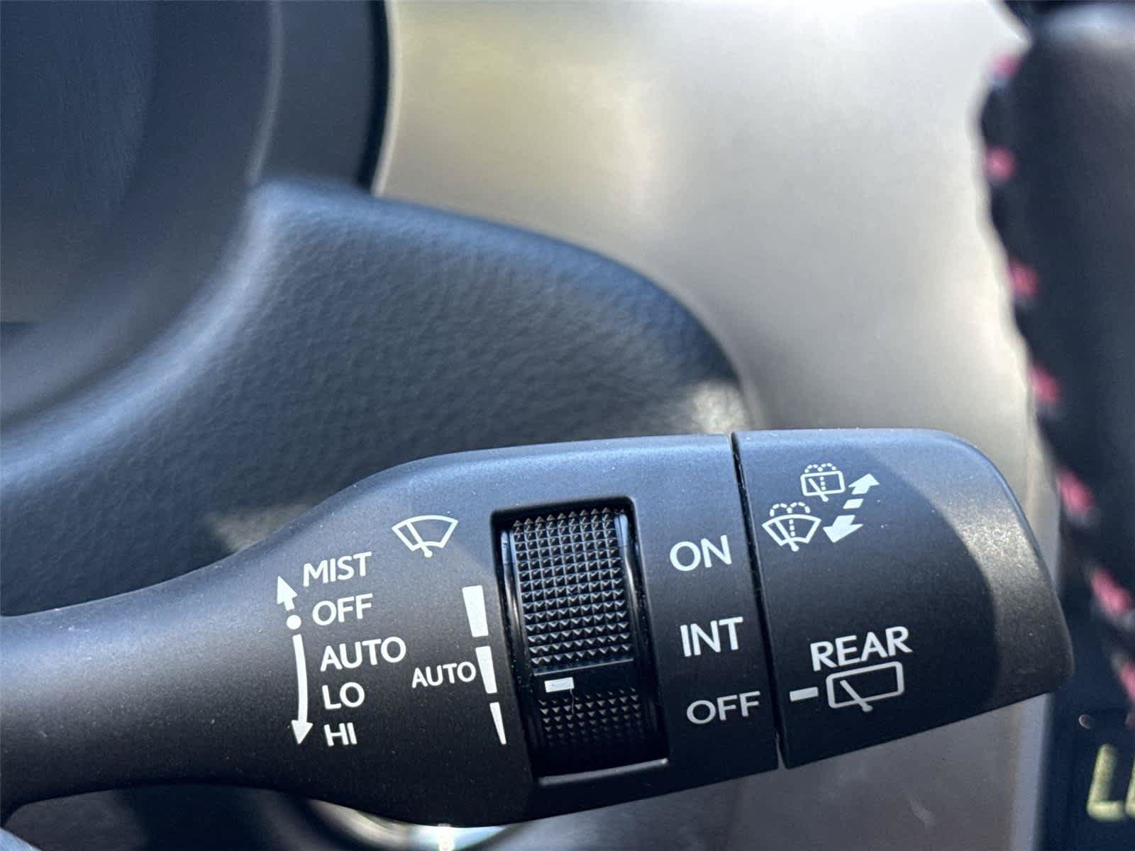 Used 2022 Lexus GX 460 Luxury w/ Sport Design Package AWD/4WD image 22