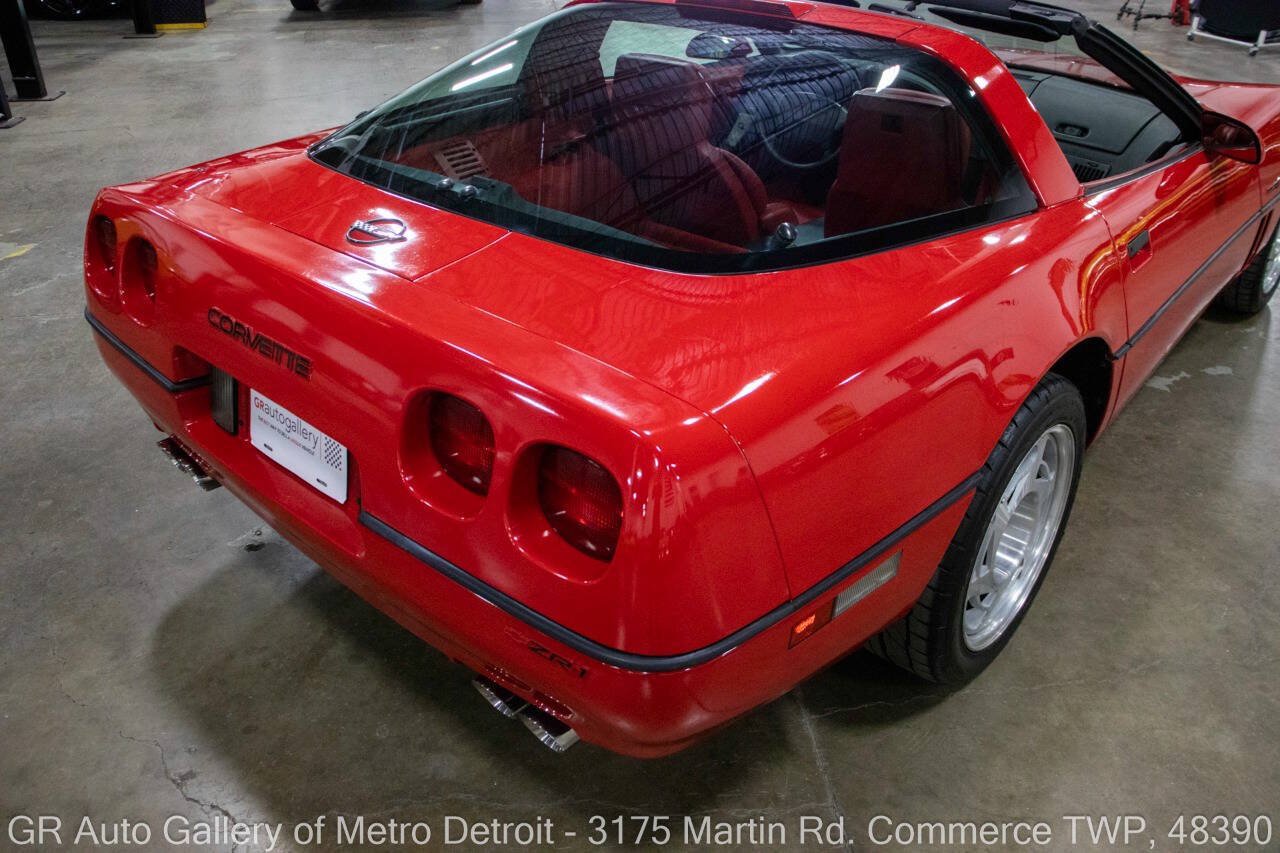 Used 1990 Chevrolet Corvette ZR-1 RWD image 16