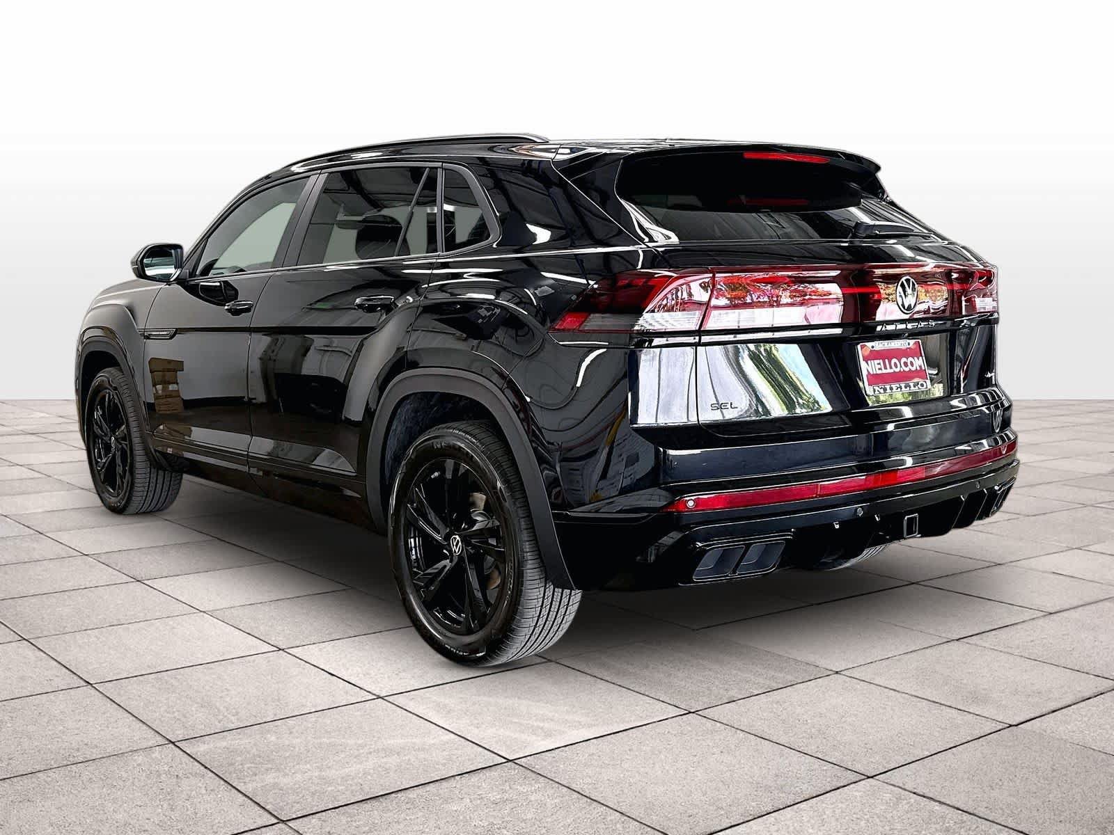 New 2026 Volkswagen Atlas Cross Sport SEL R-Line AWD/4WD image 3