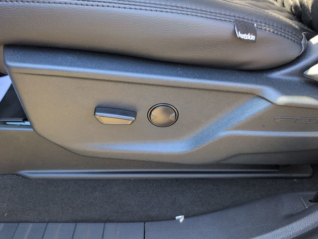 New 2026 Ford F250 XLT w/ XLT Premium Package image 8