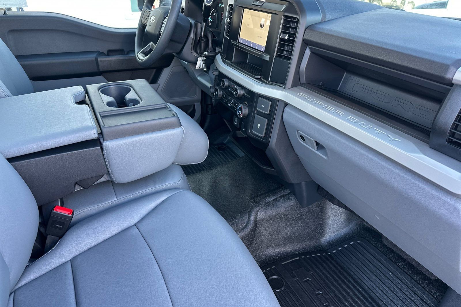 New 2026 Ford F350 XL w/ XL Chrome Package image 13