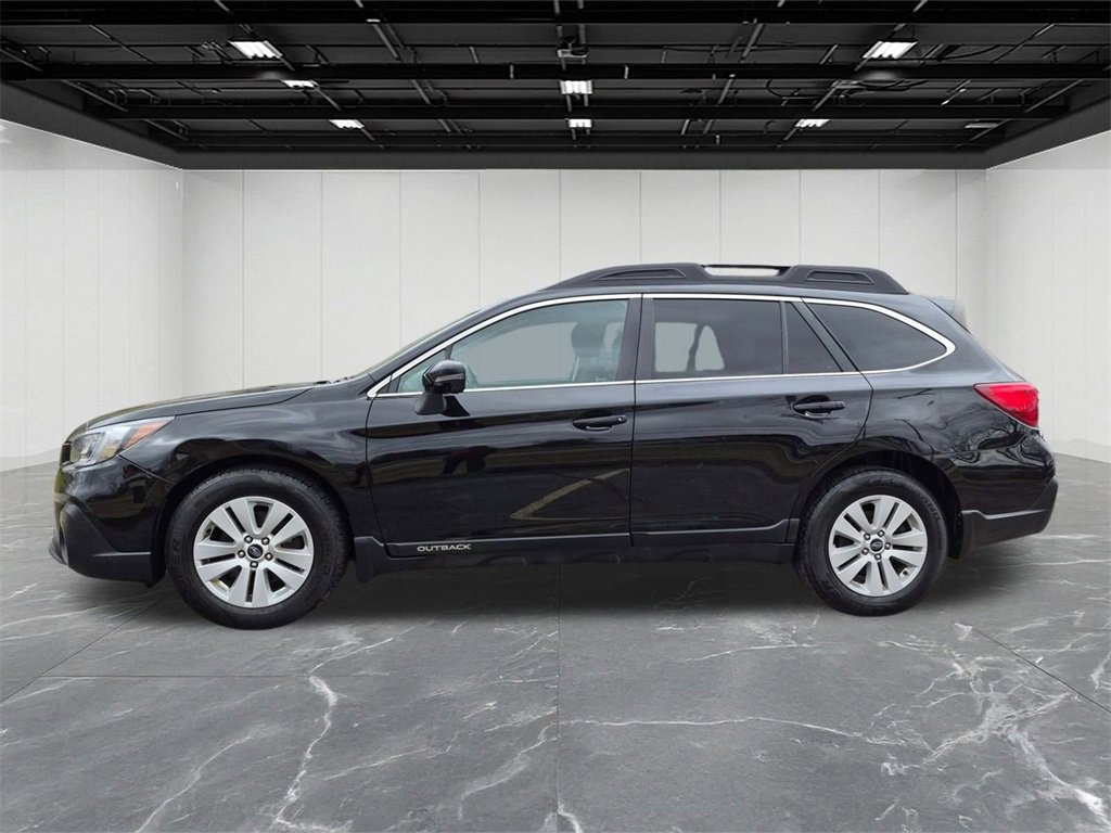 Used 2018 Subaru Outback 2.5i Premium image 2