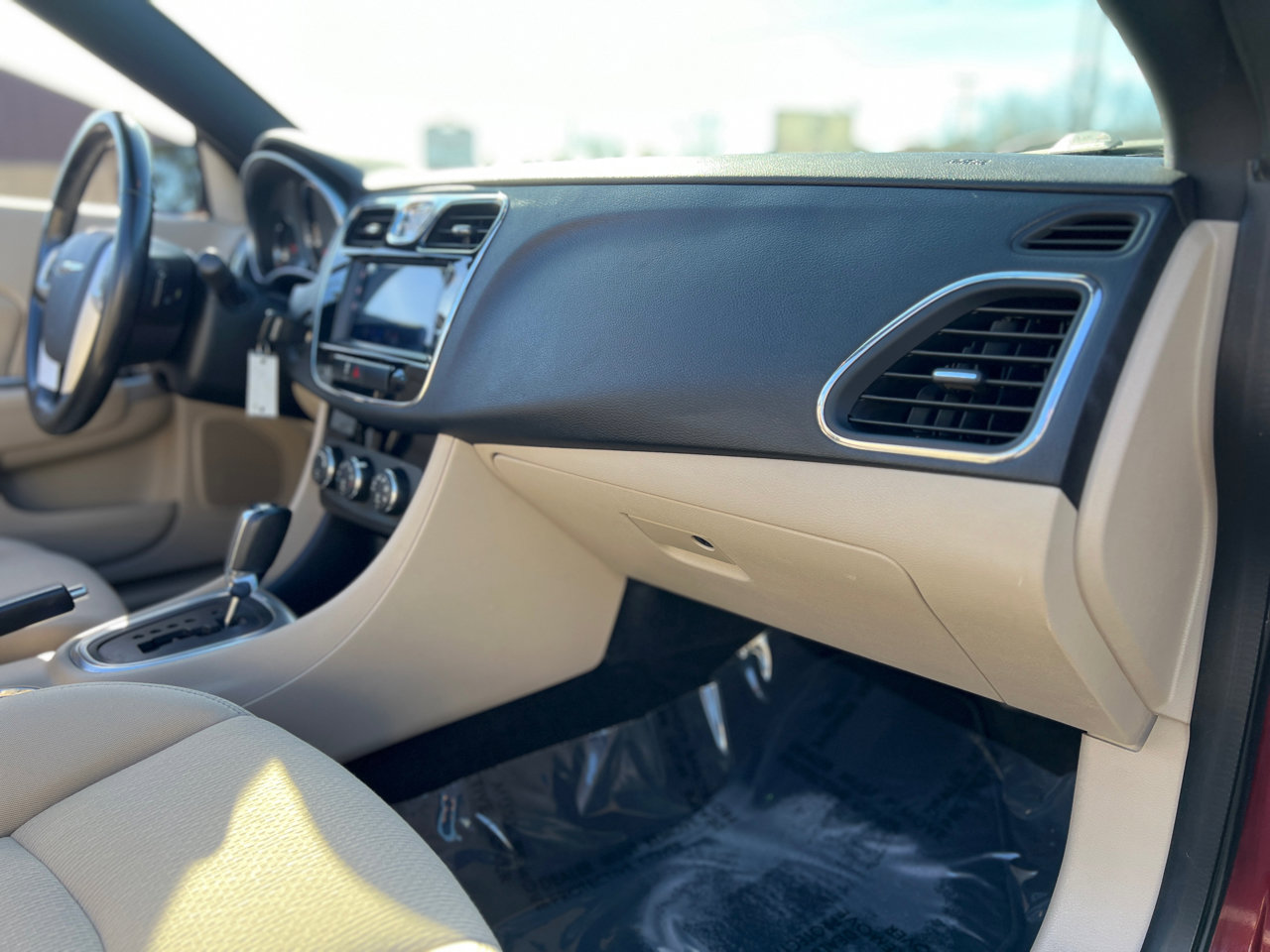 Used 2012 Chrysler 200 Touring image 45