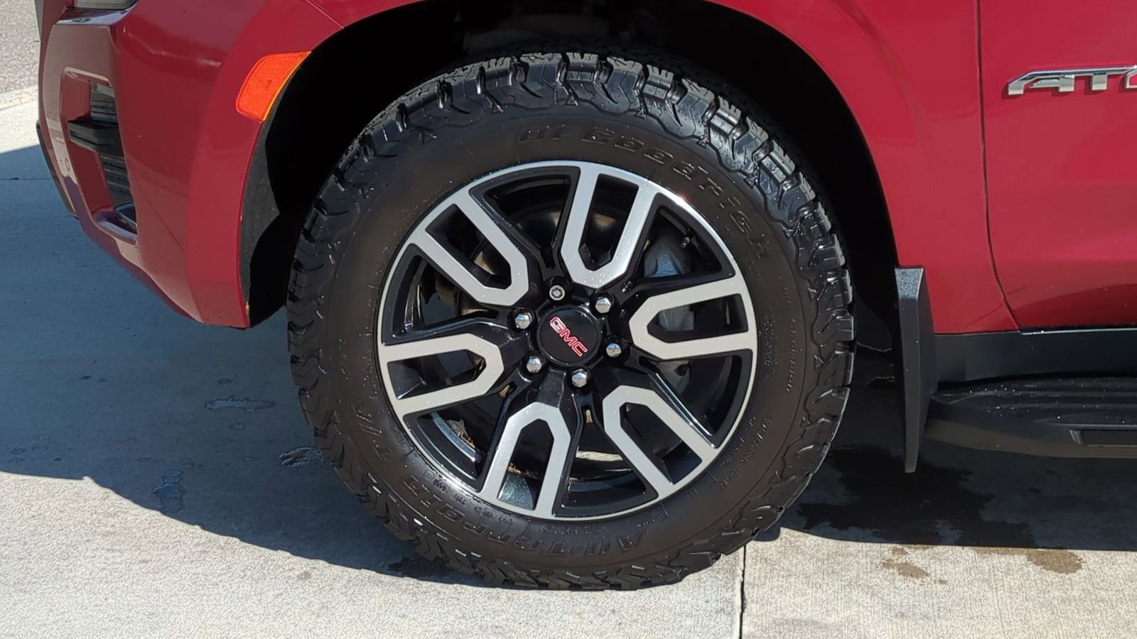 Used 2021 GMC Yukon AT4 image 15