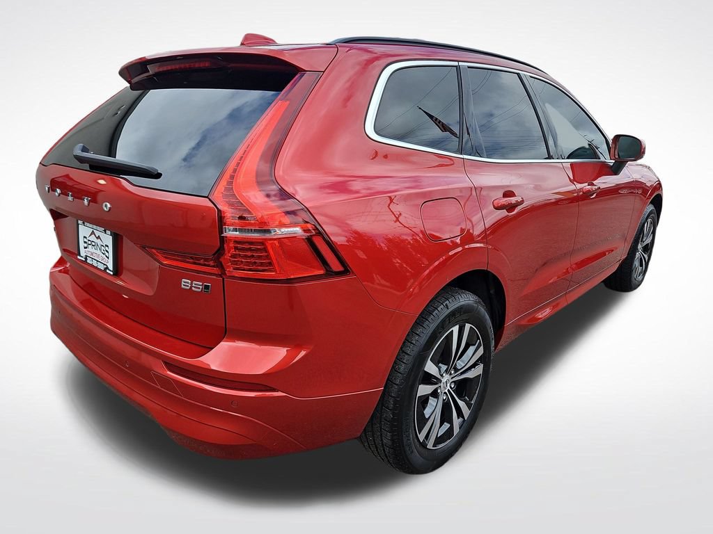 Used 2023 Volvo XC60 B5 Core AWD/4WD image 5
