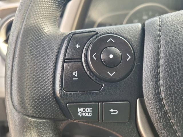 Used 2015 Toyota RAV4 LE FWD image 27