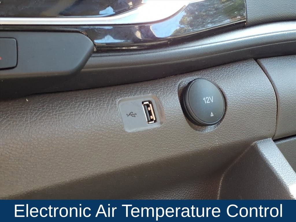 Used 2023 Ford Transit 350 XLT image 6